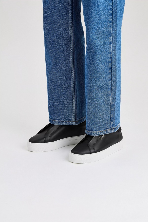 Temiz 360 Bağcıksız Siyah Axel Arigato