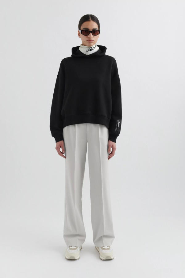 Yerel Kapüşonlu Siyah Axel Arigato