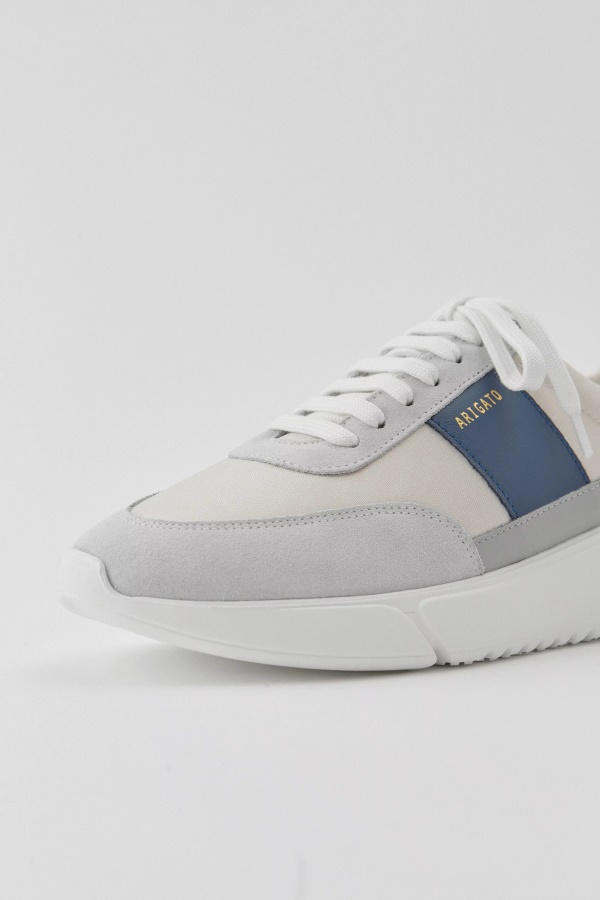 Genesis Bağbozumu Koşucu Axel Arigato